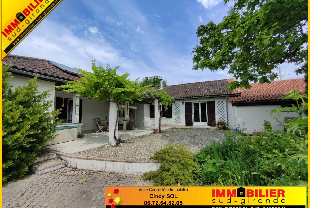 Maison familiale à vendre à Grignols avec jardin et terrasse 