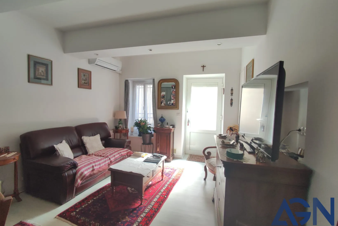 À vendre : Maison de ville 4 pièces de 73,8 m² avec terrasse à Agde 