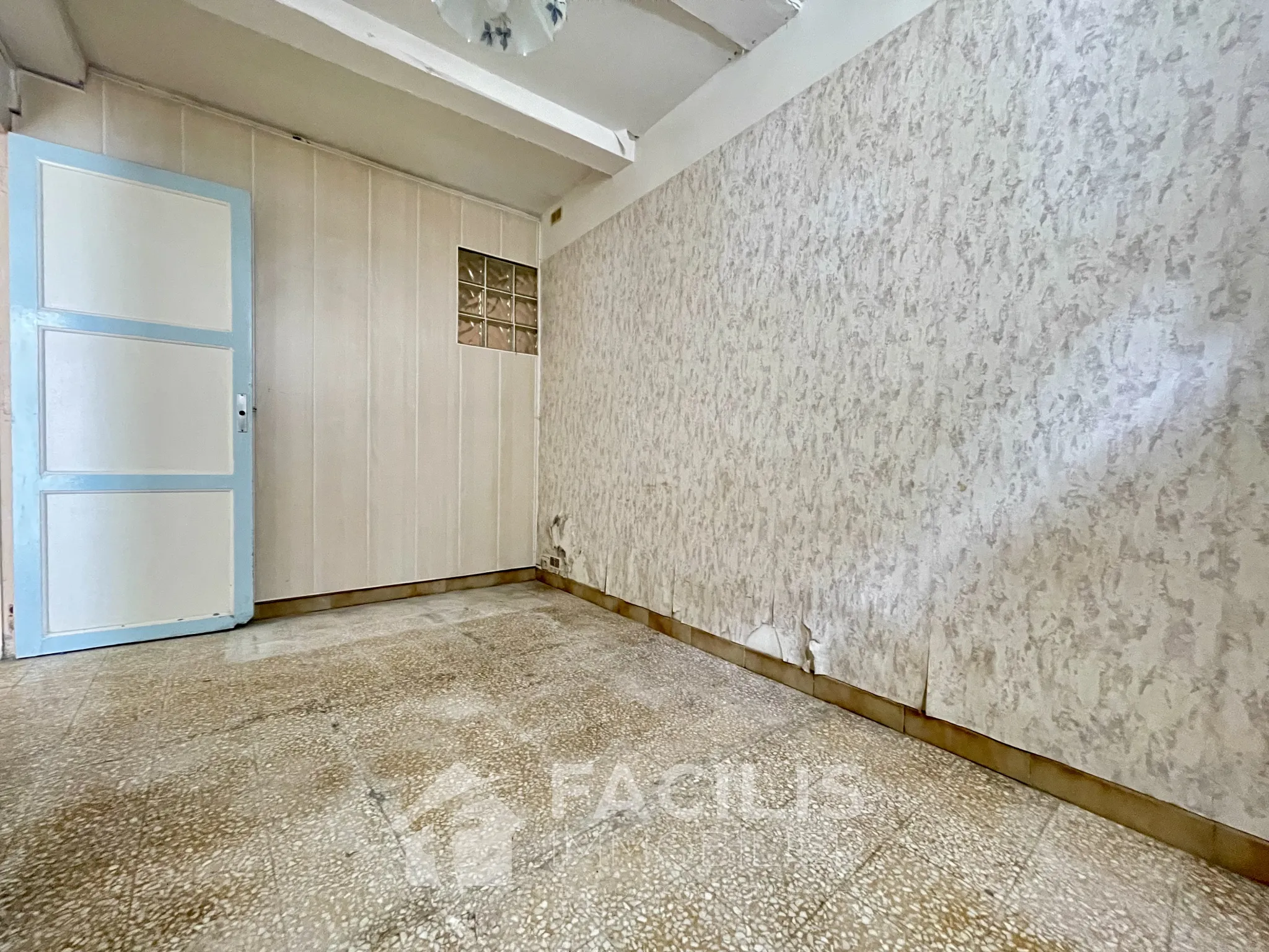 Appartement T2 à rénover à Valensole (04210) 