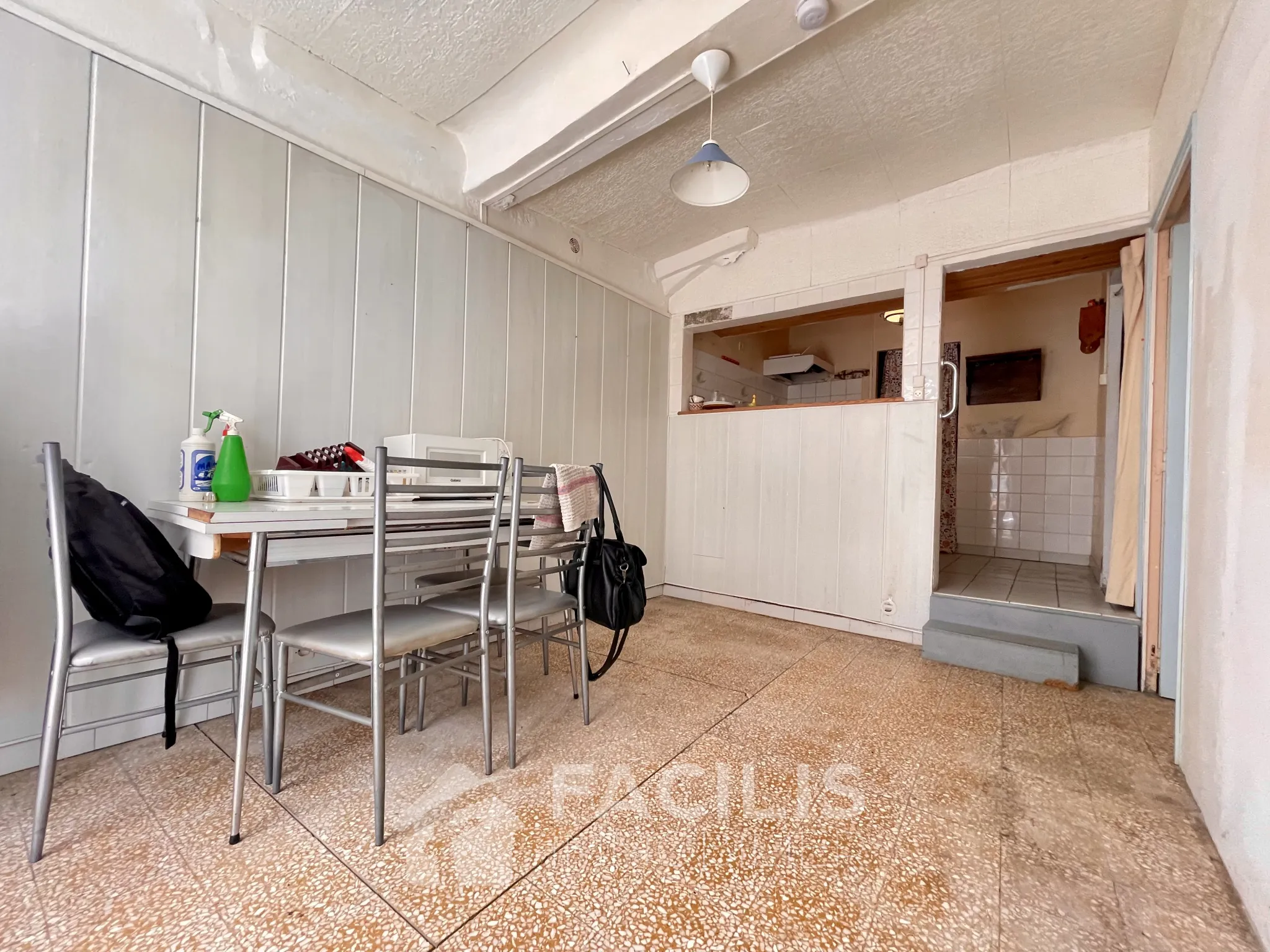 Appartement T2 à rénover à Valensole (04210) 