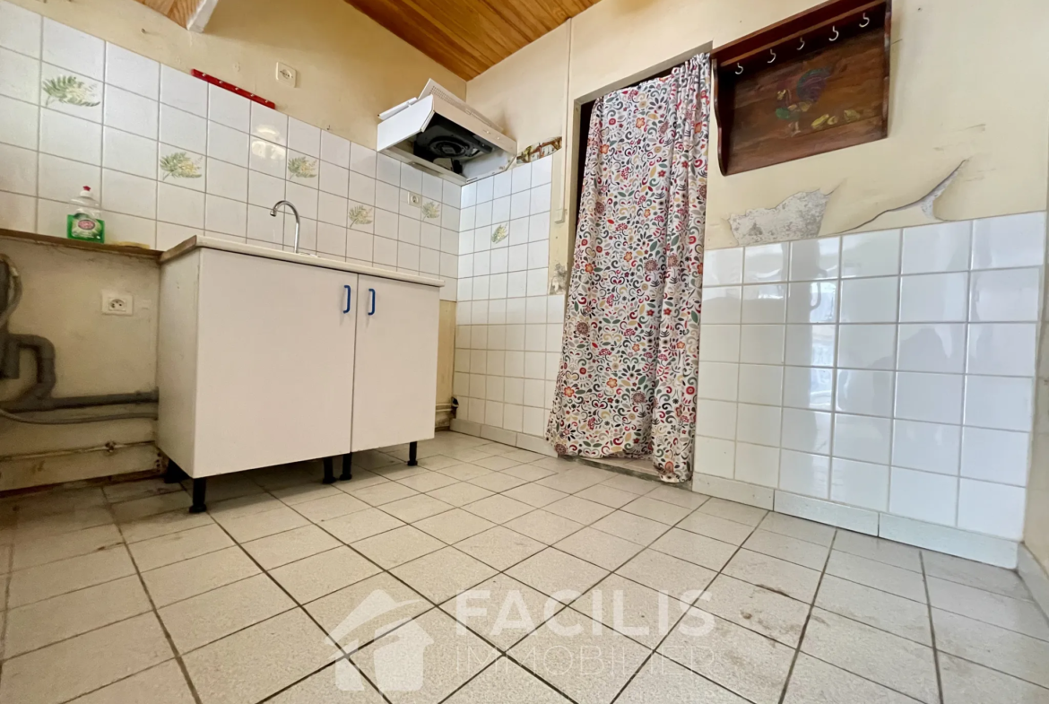 Appartement T2 à rénover à Valensole (04210) 