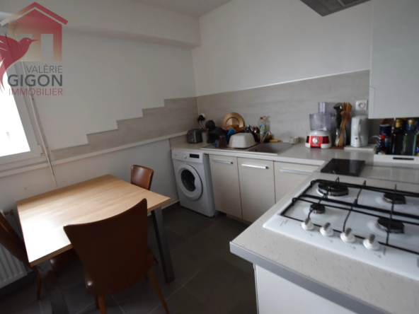 À vendre : Appartement F2 rénové avec terrasse à Grand-Charmont