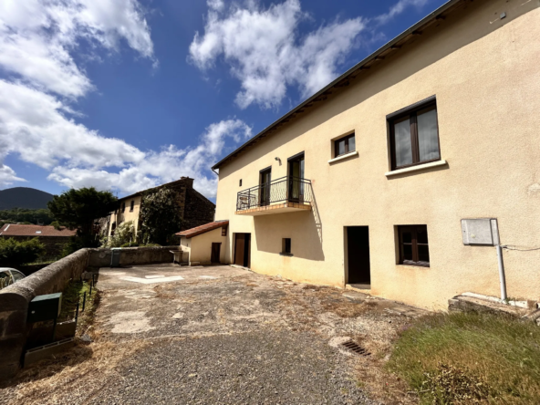 À vendre : maison à Beaune le Chaud - St Genès Champanelle