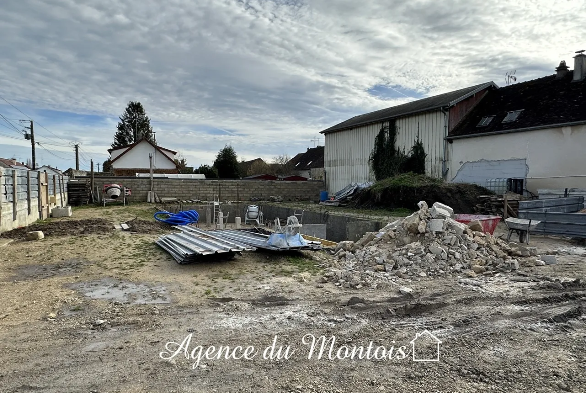 Terrain constructible à Donnemarie Dontilly de 552 m² à vendre 