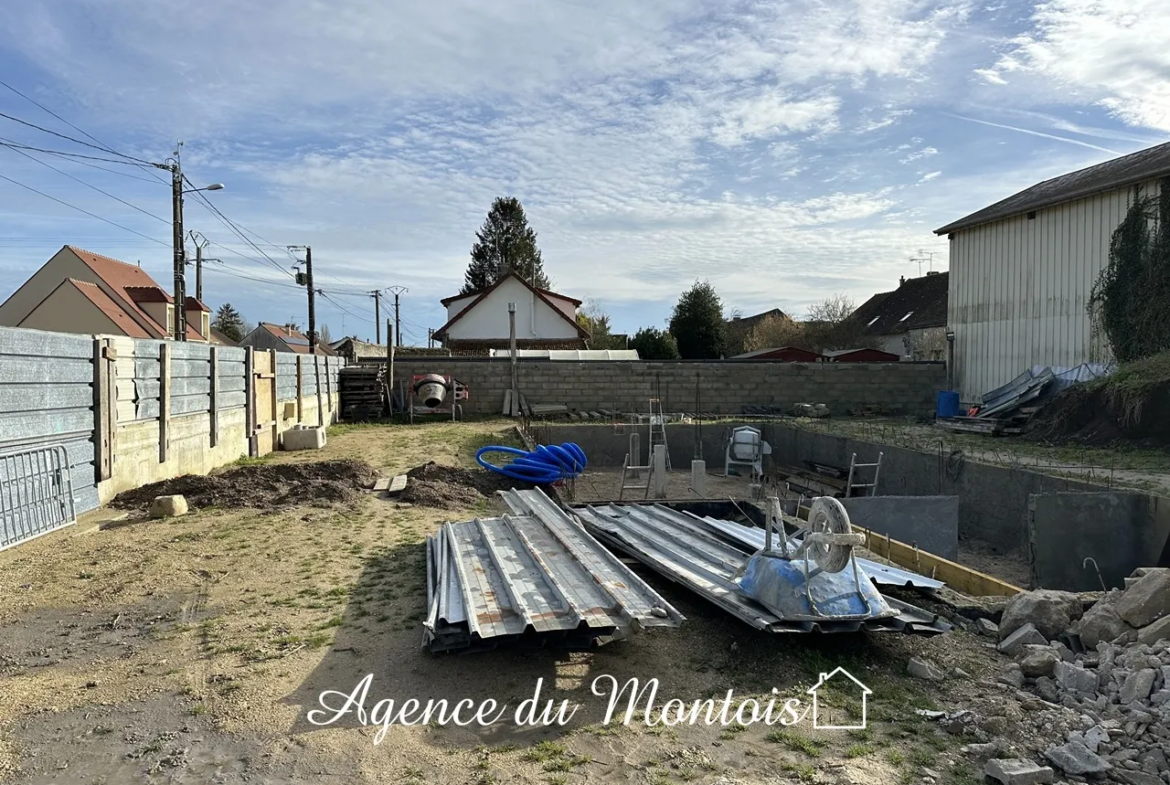 Terrain constructible à Donnemarie Dontilly de 552 m² à vendre 