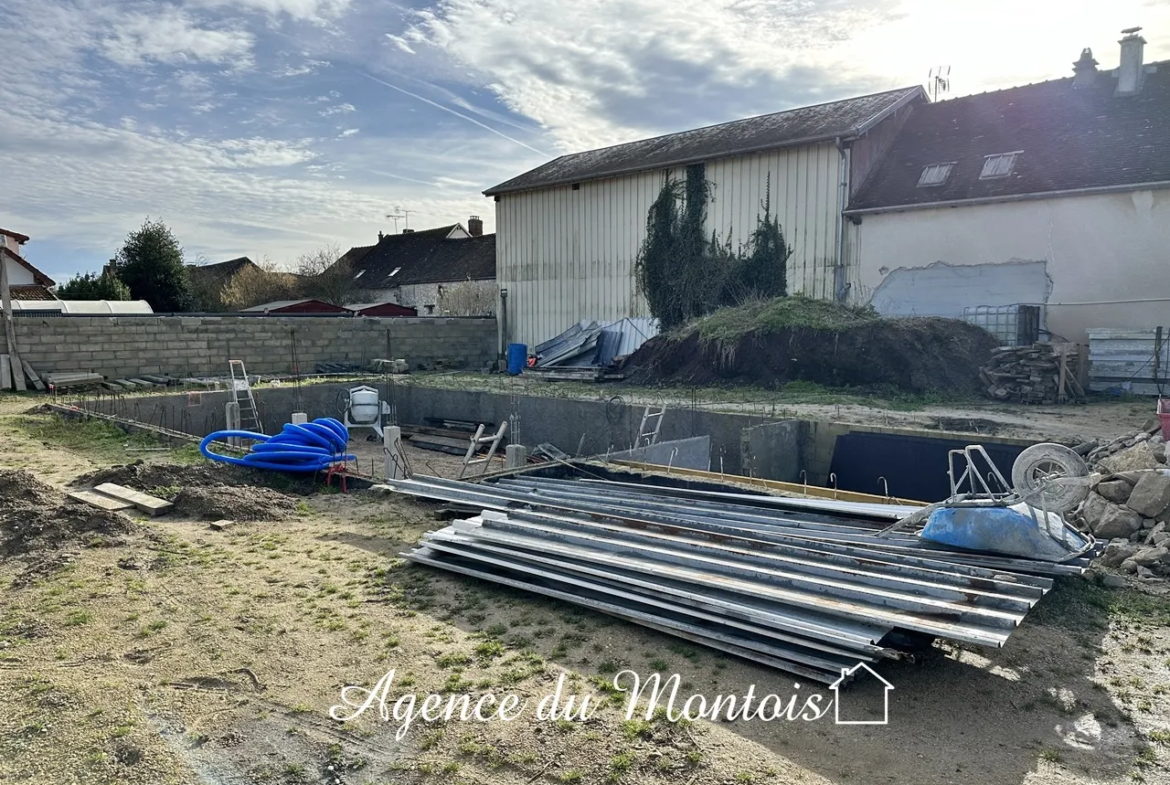 Terrain constructible à Donnemarie Dontilly de 552 m² à vendre 