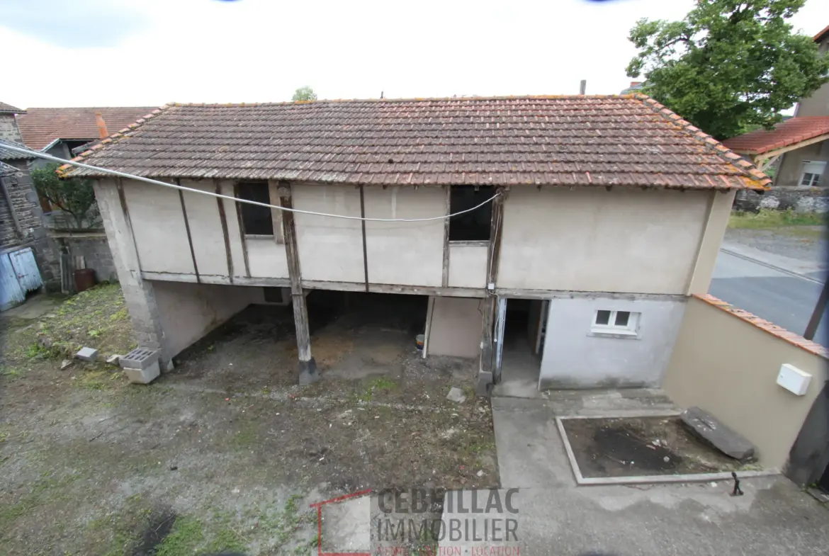 Maison avec jardin et dépendances à vendre à Saint-Laure, proche d'Ennezat 