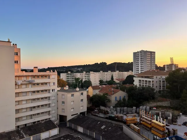 Toulon - Appartement T3 Dernier Étage à Vendre 