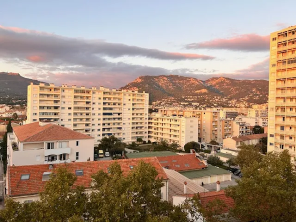 Toulon - Appartement T3 Dernier Étage à Vendre