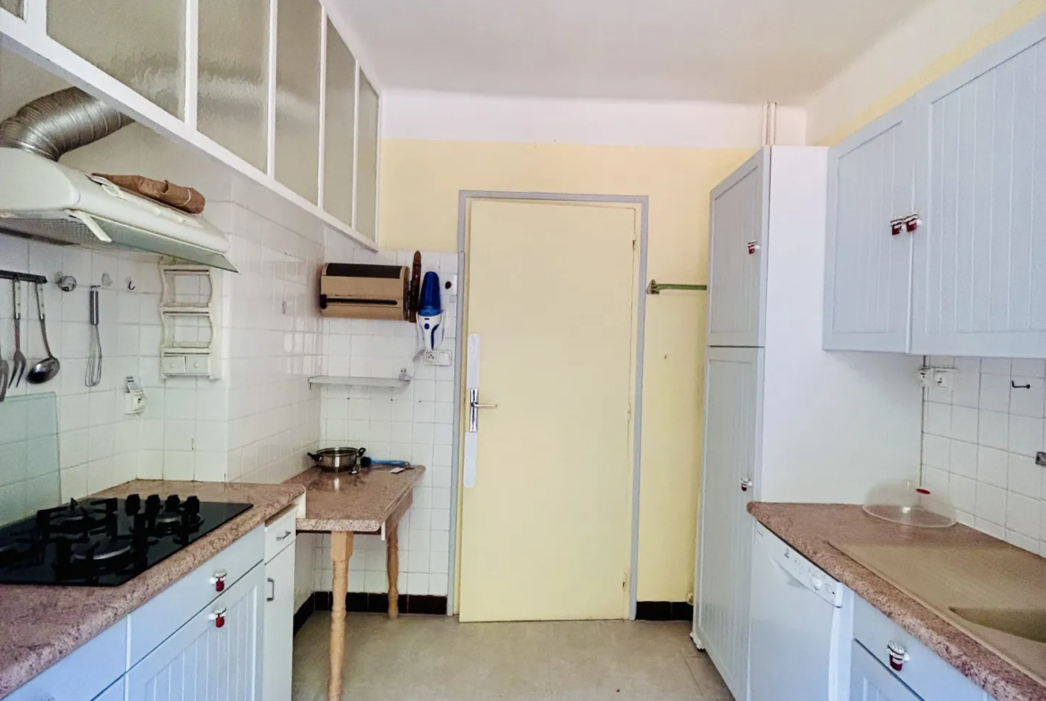 Charmant Appartement F2 avec Balcon à Amélie-les-Bains 