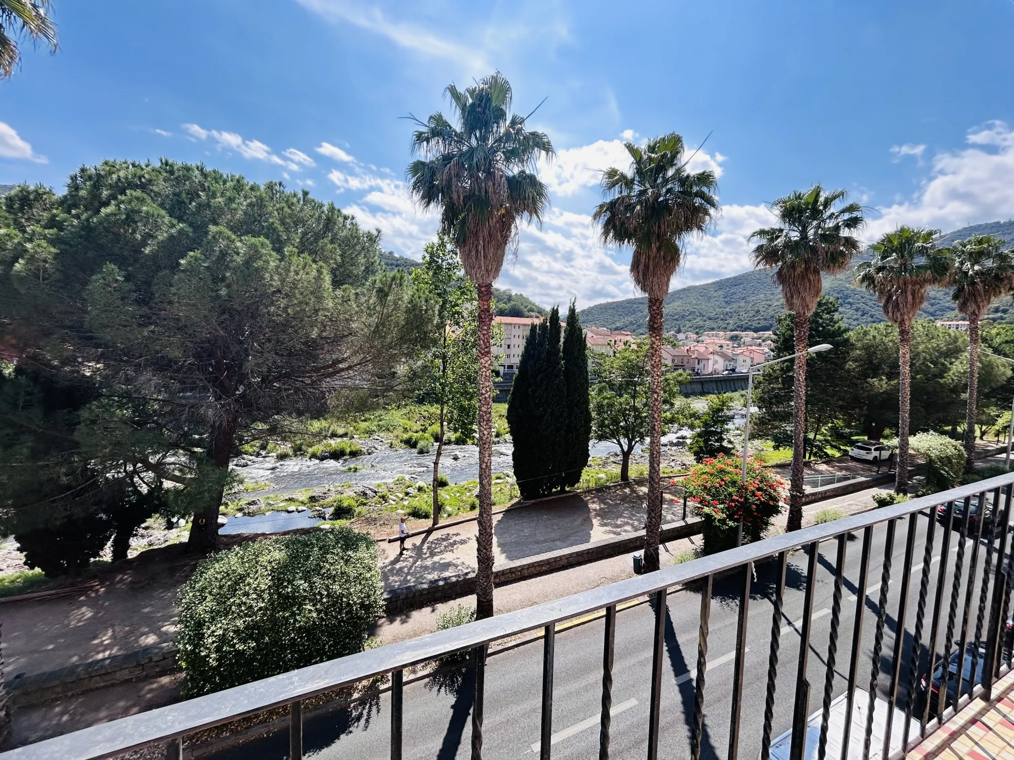 Charmant Appartement F2 avec Balcon à Amélie-les-Bains 