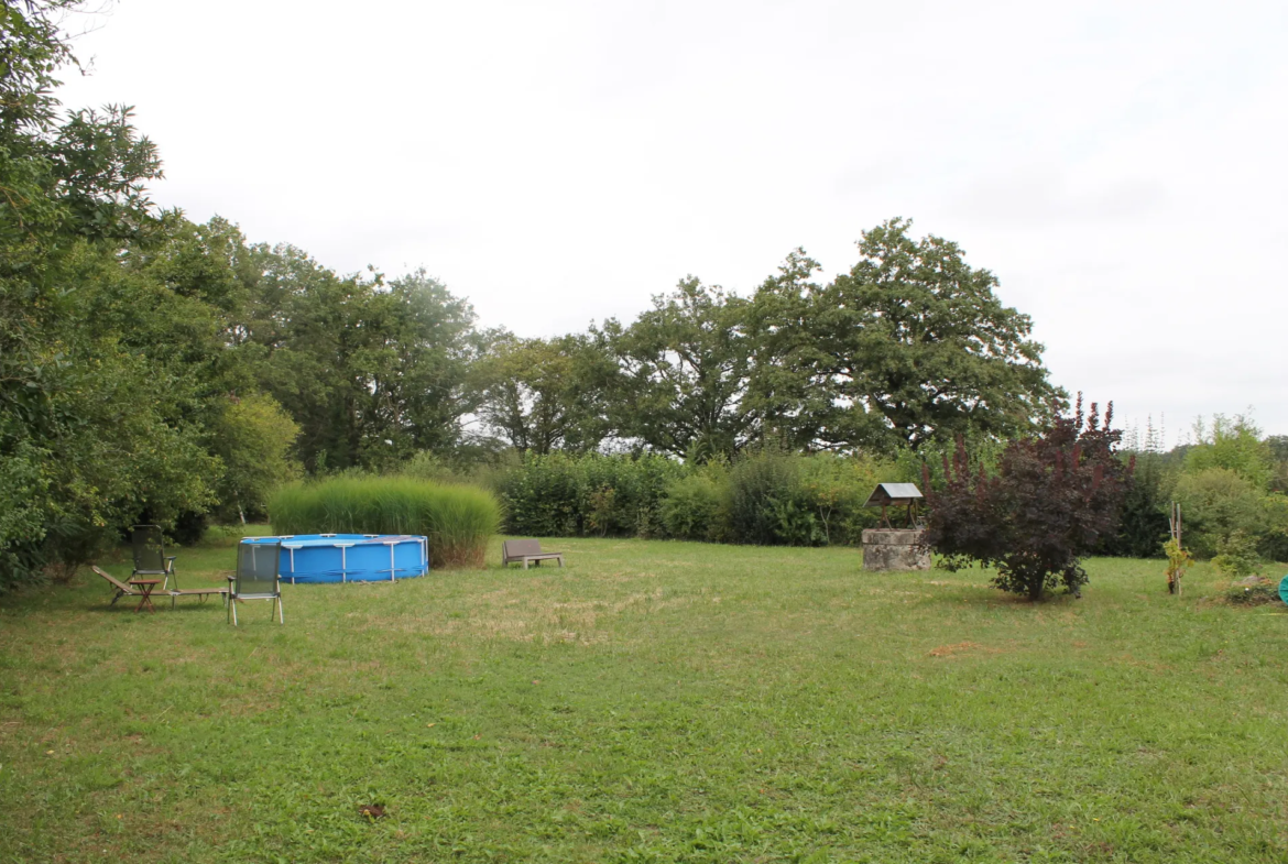 Maison de chemin de fer rénovée à Champillet sur 1260 m² 