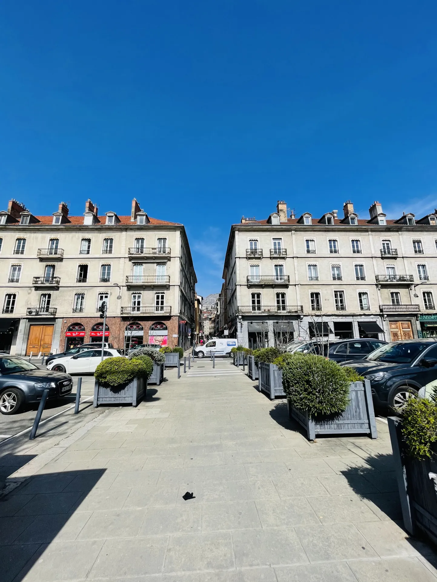 Plateau à rénover à Grenoble Vaucanson - 53 m² à 118 000 € 