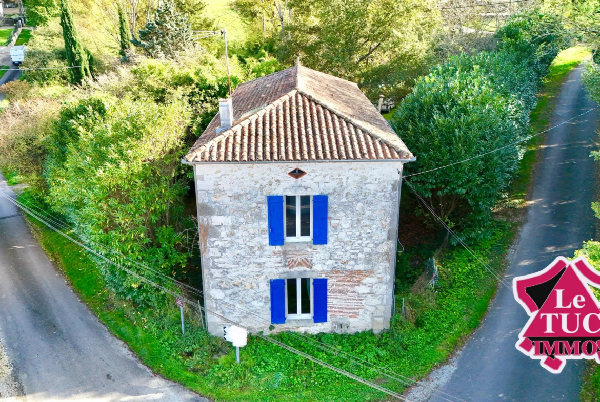 Maison en pierre 3 chambres à vendre à Penne d'Agenais 