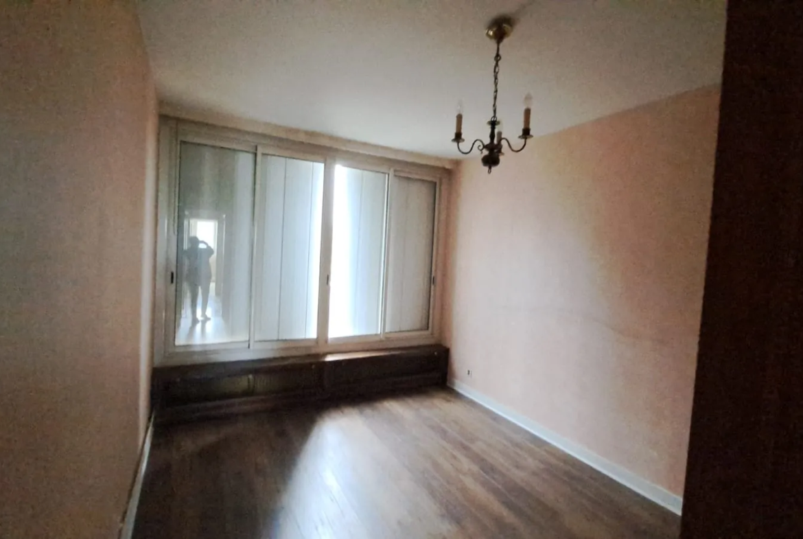 Appartement lumineux avec terrasse à Marseille 13009 