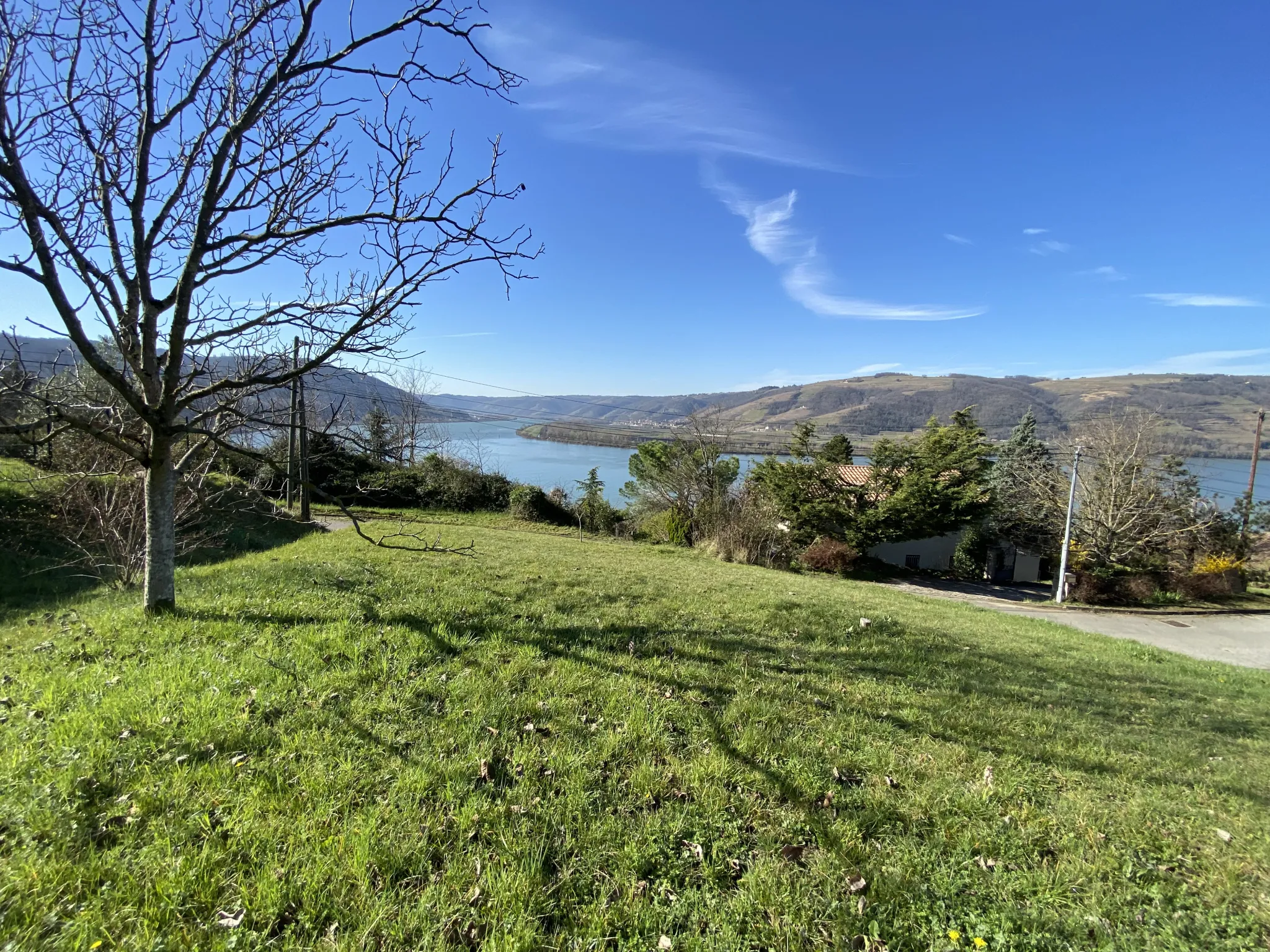 Vente superbe terrain de 970 m² avec vue sur le Rhône à Saint-Vallier 