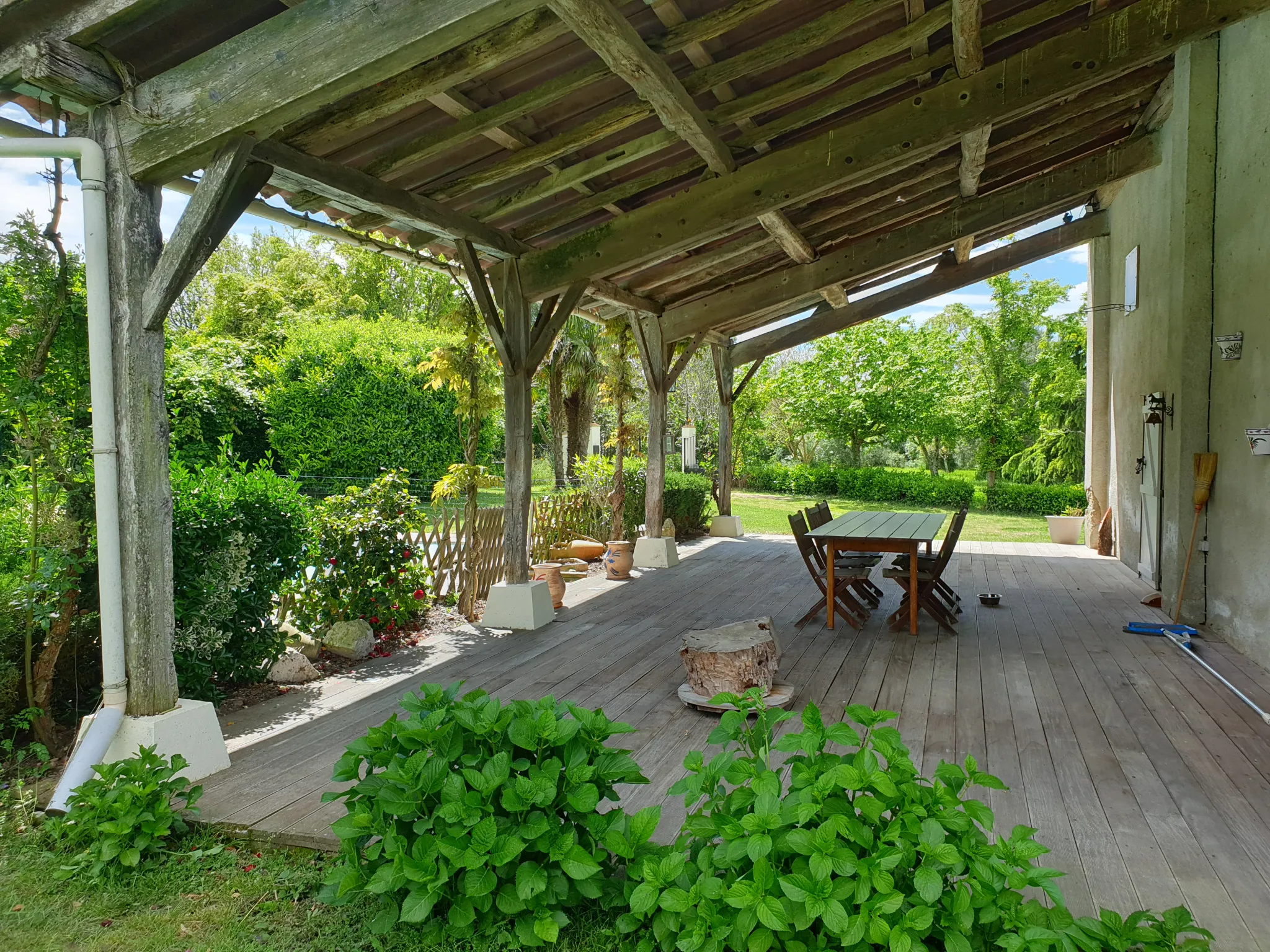 Très belle maison de village au calme sans vis-à-vis à Beaumont de Lomagne 