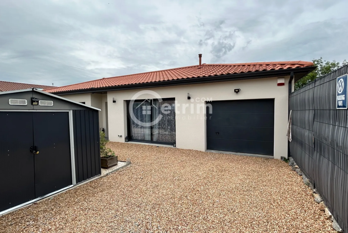 Maison contemporaine avec garage et jardin à Lezoux 