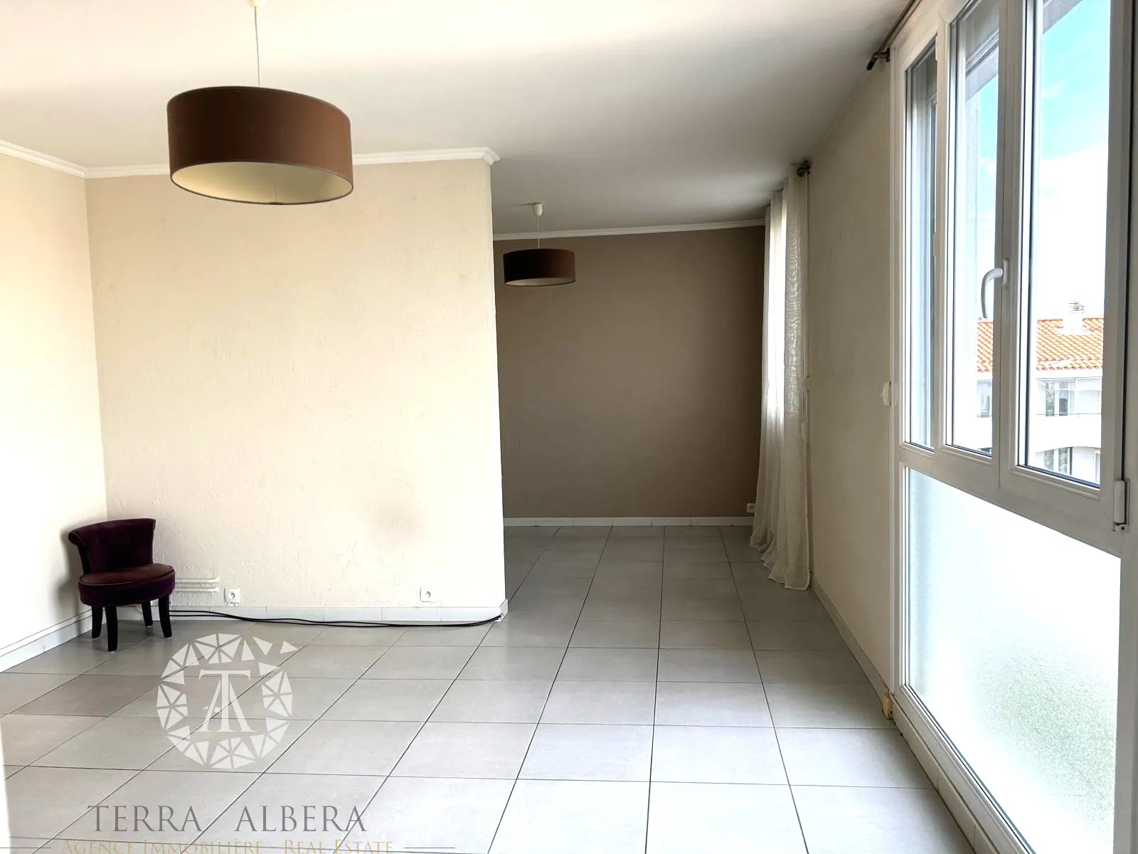 Appartement T3/4 à vendre sur la Place de la Sardane à Perpignan 