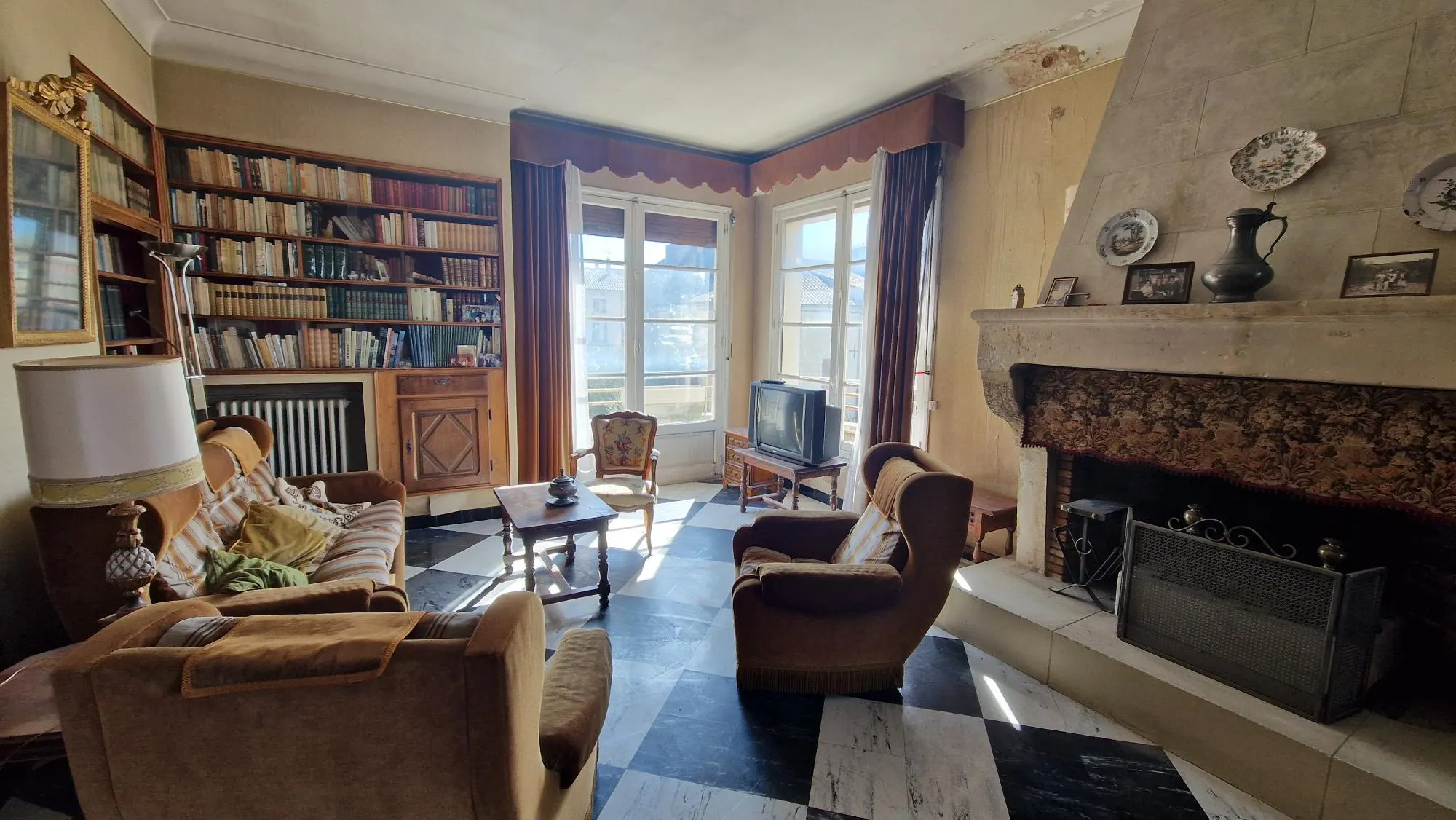 À vendre : Appartement spacieux à Pont Saint Esprit de 153 m² 