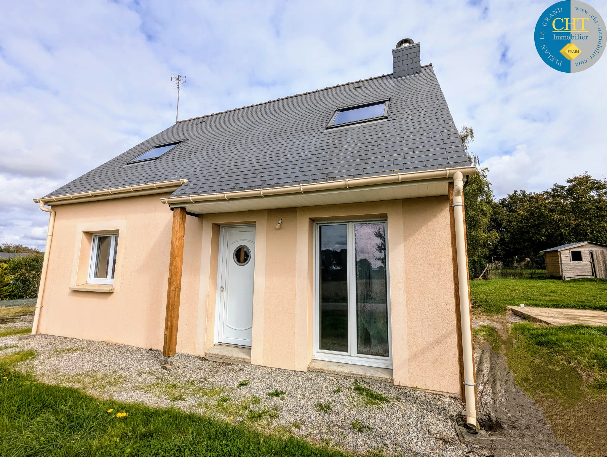 Maison à vendre à GUER (56 380) avec 3 chambres et grand terrain 