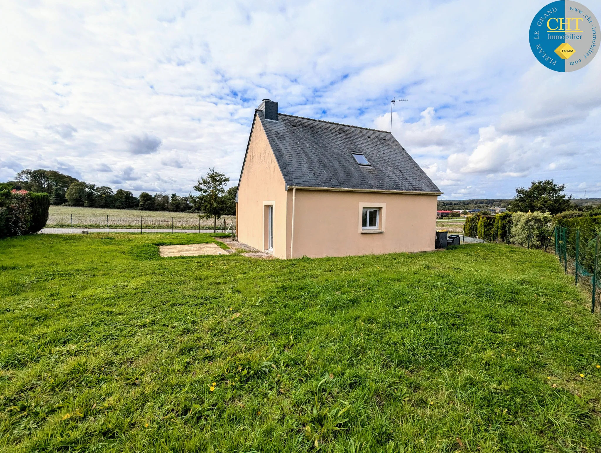 Maison à vendre à GUER (56 380) avec 3 chambres et grand terrain 