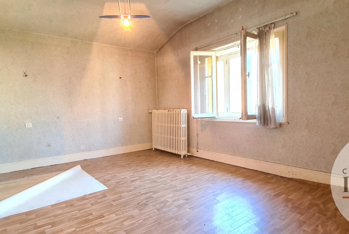 Maison à vendre à Toul - 5 chambres, grand jardin - 275 000 € 