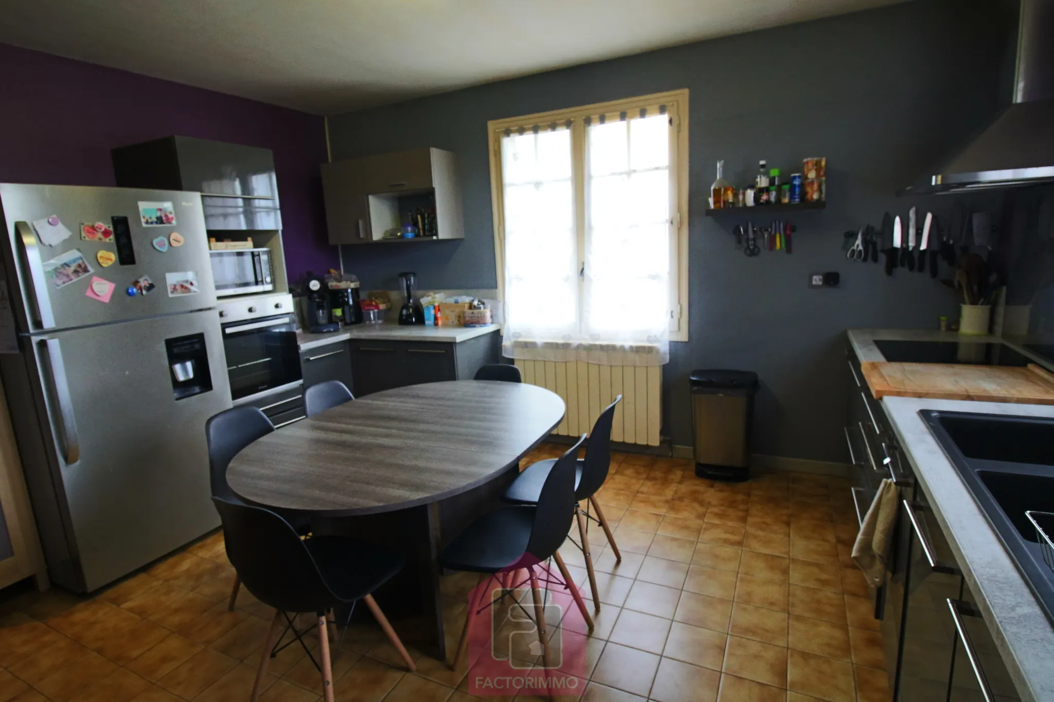 Maison moderne avec 4 chambres à vendre près de Puy l'Évêque 