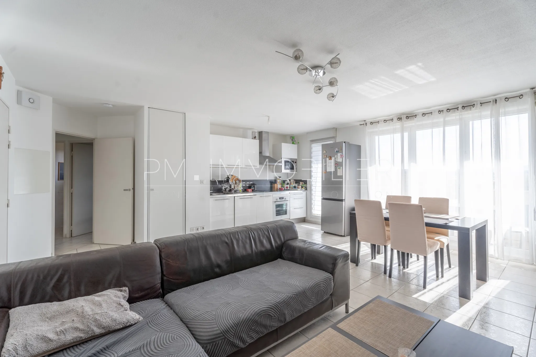 À vendre : Appartement T3 à Marseille 15ème avec vue sur la mer 