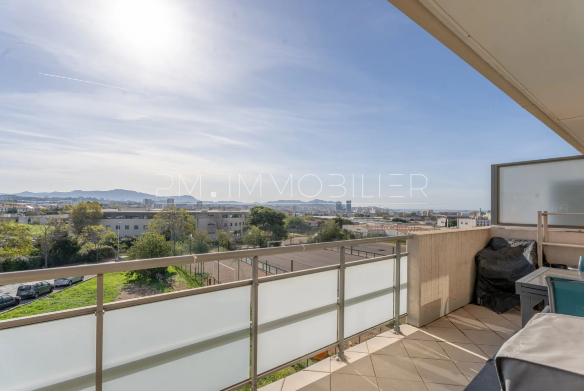 À vendre : Appartement T3 à Marseille 15ème avec vue sur la mer 