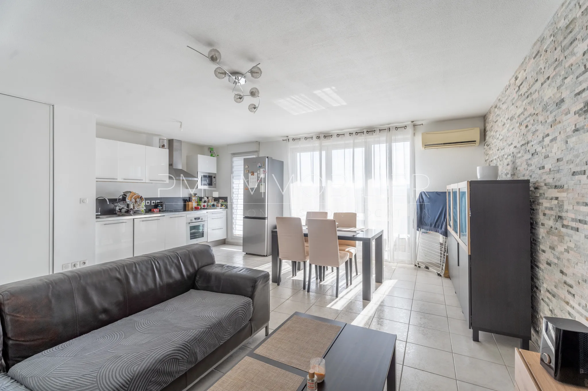 À vendre : Appartement T3 à Marseille 15ème avec vue sur la mer 