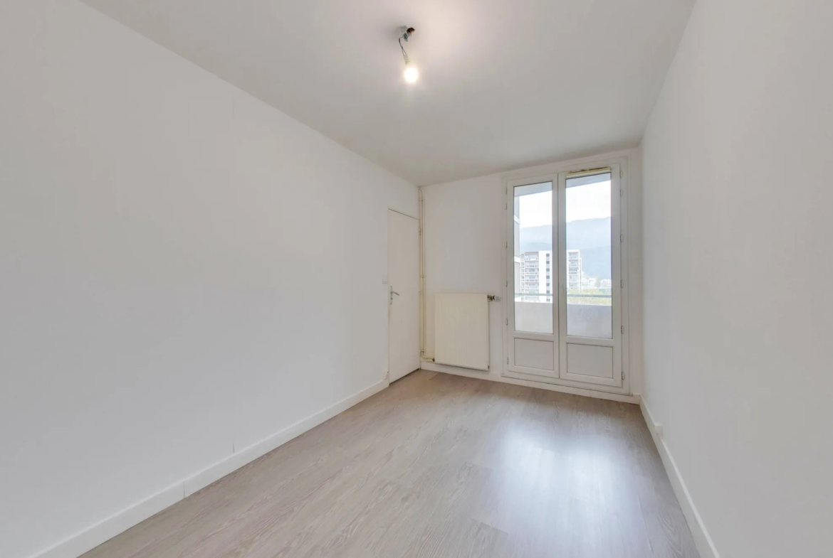 Appartement 4 pièces avec balcon à Grenoble 