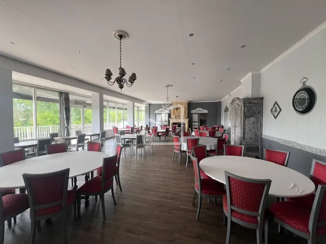 À vendre : Murs et fonds de restaurant avec terrasse à Le Bugue 