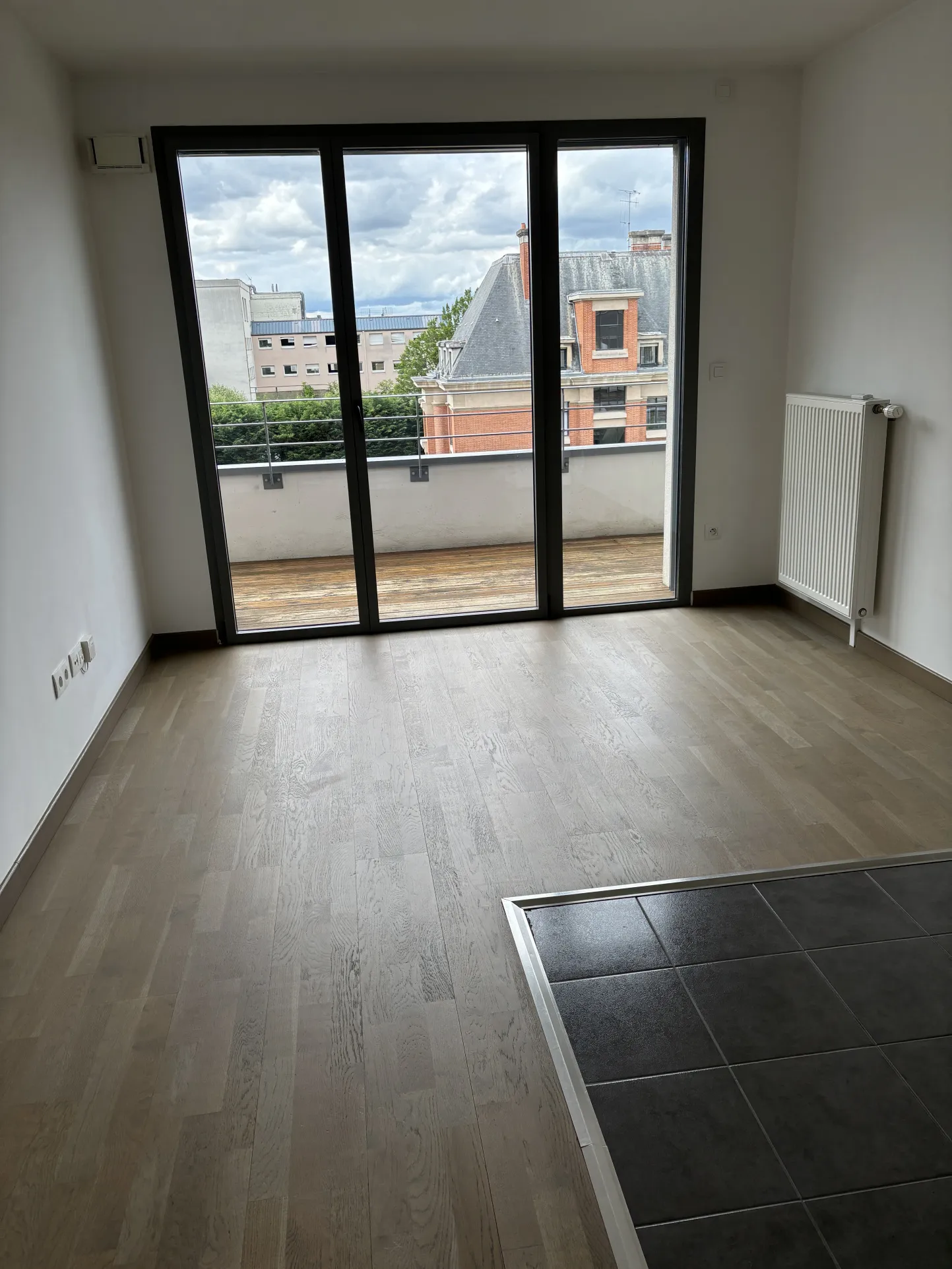 Appartement T3 avec balcon et stationnement à Reims, 1 rue Piper 