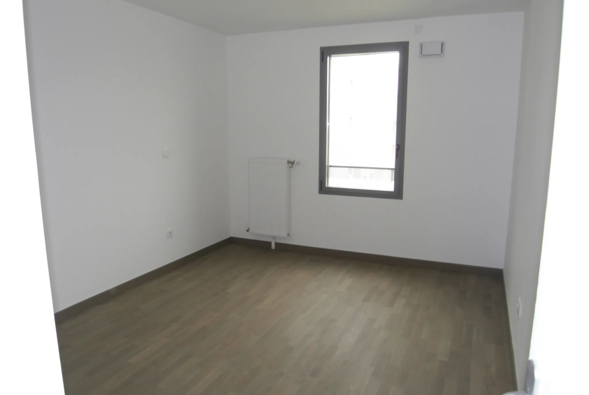 Appartement T3 avec balcon et stationnement à Reims, 1 rue Piper 