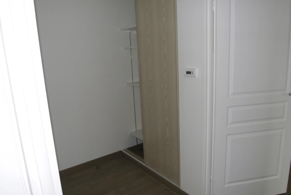 Appartement T3 avec balcon et stationnement à Reims, 1 rue Piper 