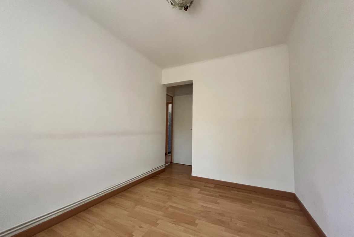 Appartement F3 bis lumineux à Amélie-les-Bains, plein sud, sans vis-à-vis 