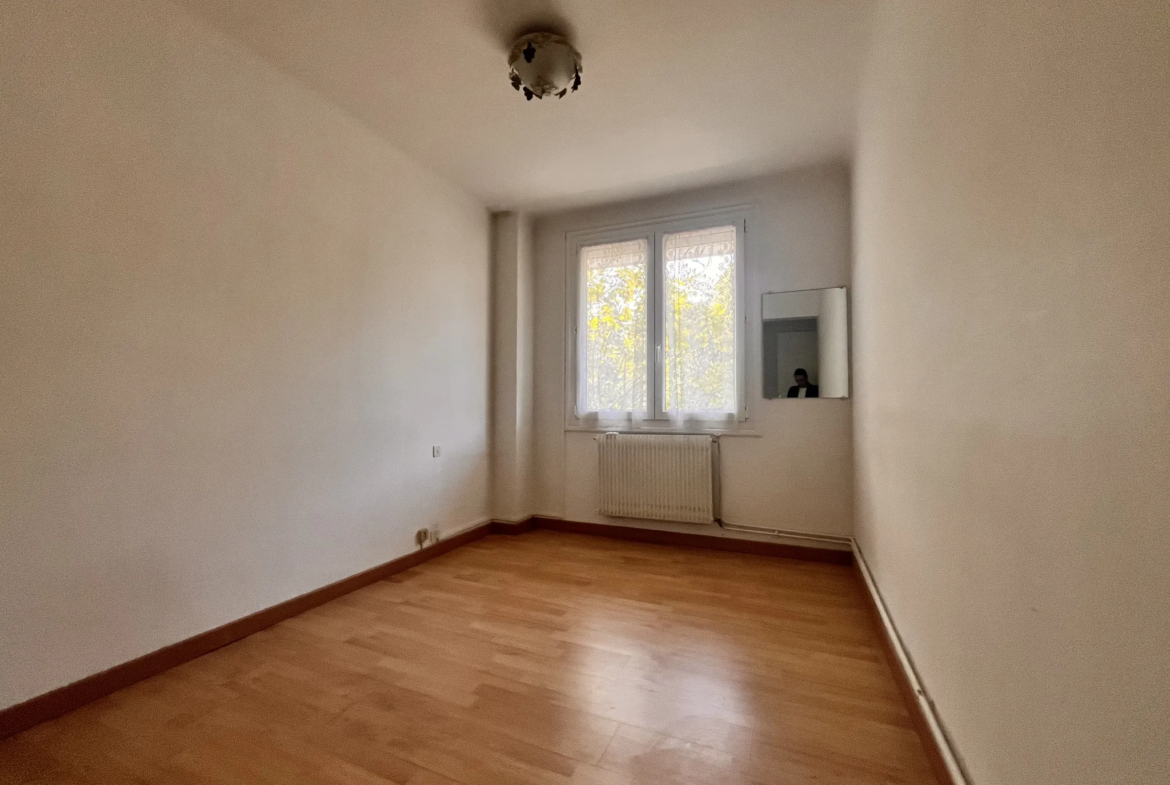 Appartement F3 bis lumineux à Amélie-les-Bains, plein sud, sans vis-à-vis 