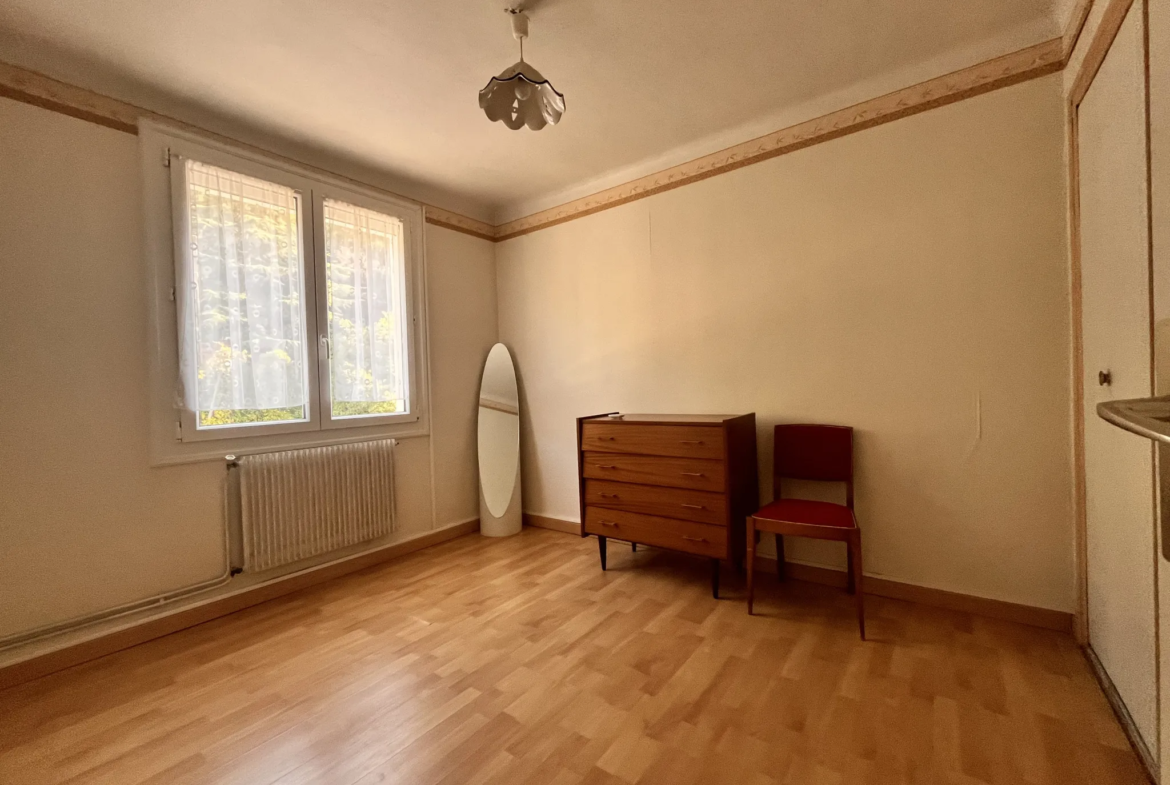 Appartement F3 bis lumineux à Amélie-les-Bains, plein sud, sans vis-à-vis 