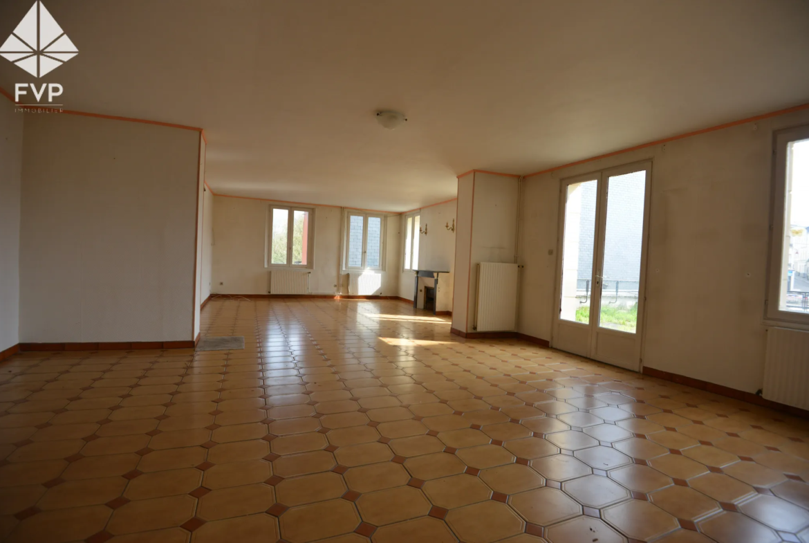 Appartement lumineux 4 chambres à vendre au centre-ville de Bolbec 