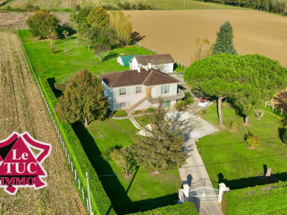 Maison 4 chambres avec double garage et grand jardin à Dausse