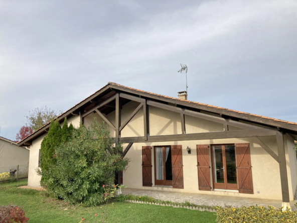 Maison à vendre à Bazas - Style landais avec jardin et véranda