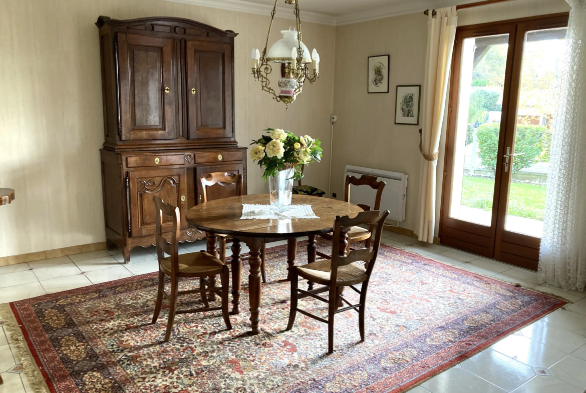 Maison à vendre à Bazas - Style landais avec jardin et véranda 