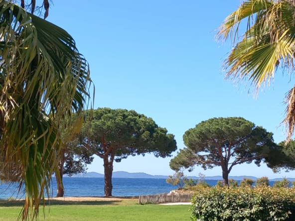 Studio à vendre - Accès direct mer et plage - La Londe Les Maures