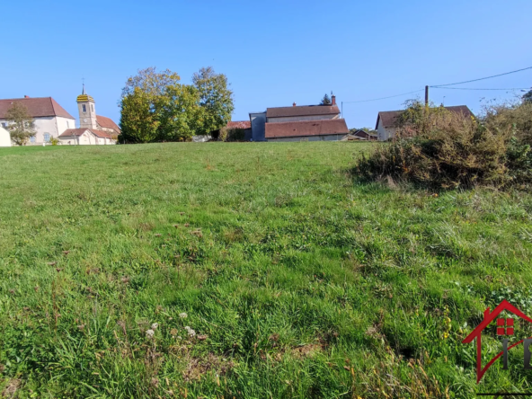 A vendre : Terrain constructible de 1500 m² à Chaumergy