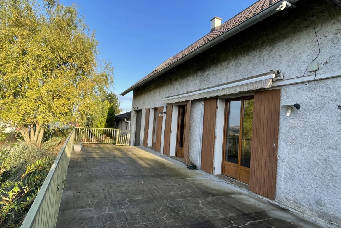 Maison familiale spacieuse à Creuzier-le-Neuf 