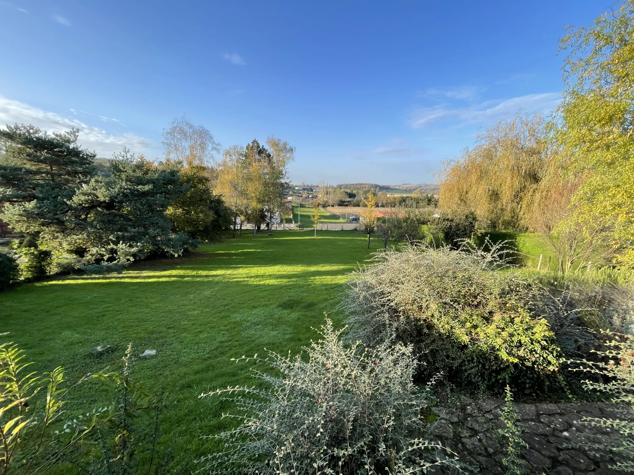 Maison familiale spacieuse à Creuzier-le-Neuf 