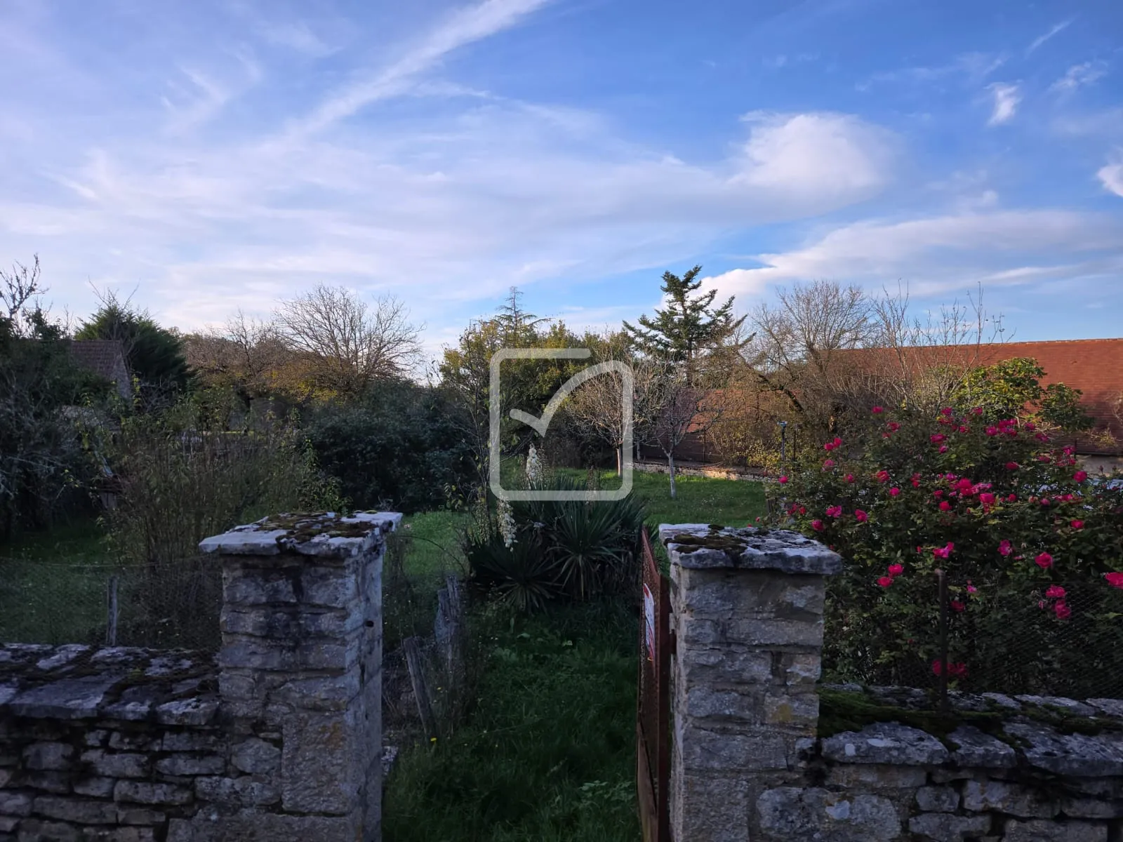 Maison de village de 140 m2 avec dépendances à Thenon 