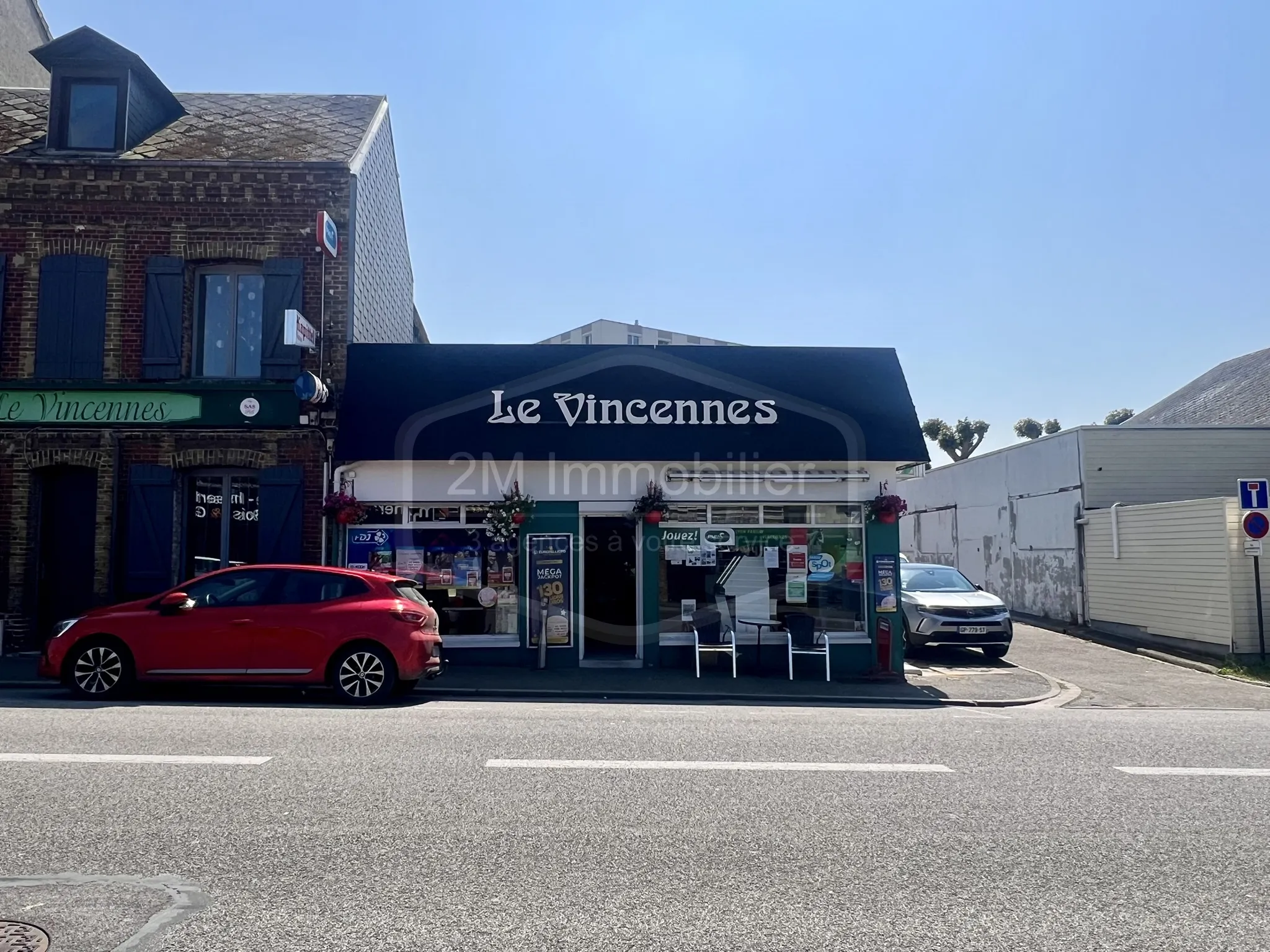 Maison individuelle et murs commerciaux à Dieppe 