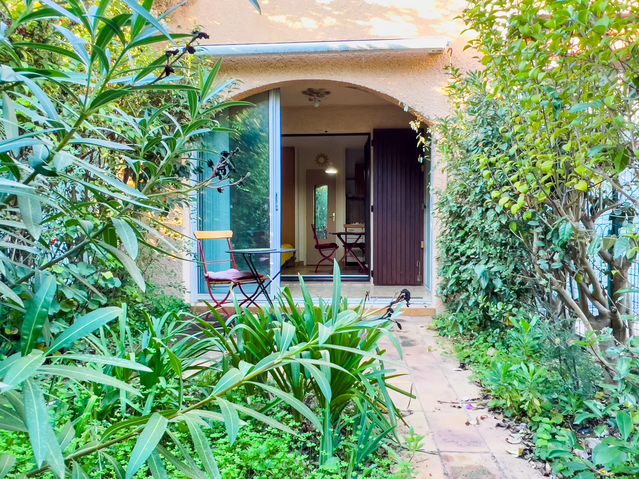 Appartement meublé avec jardin à La Londe les Maures 